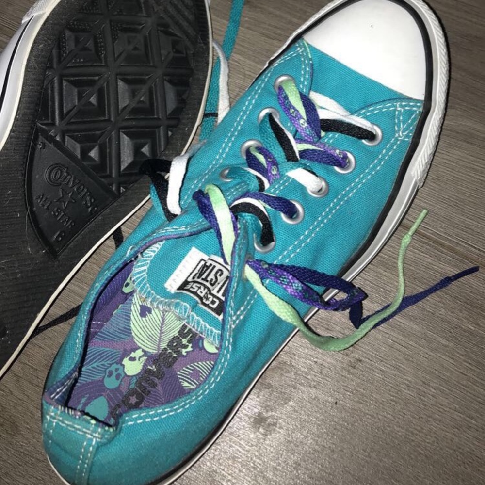 Blue converse